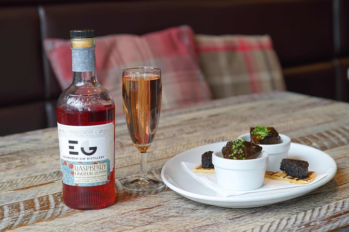 Edinburgh Food Tour © Eat Walk Edinburgh