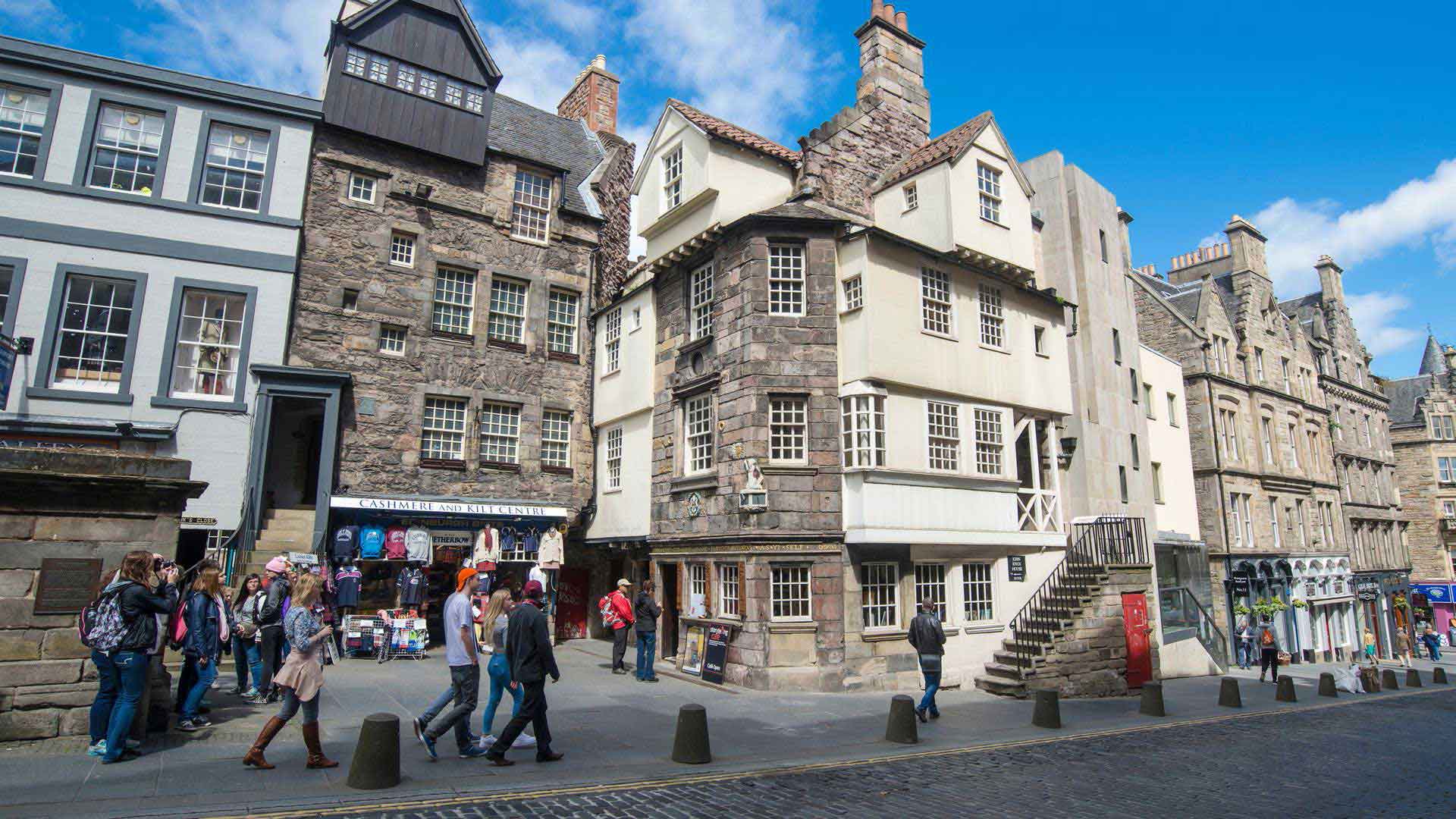 The Royal Mile - ©VisitScotland